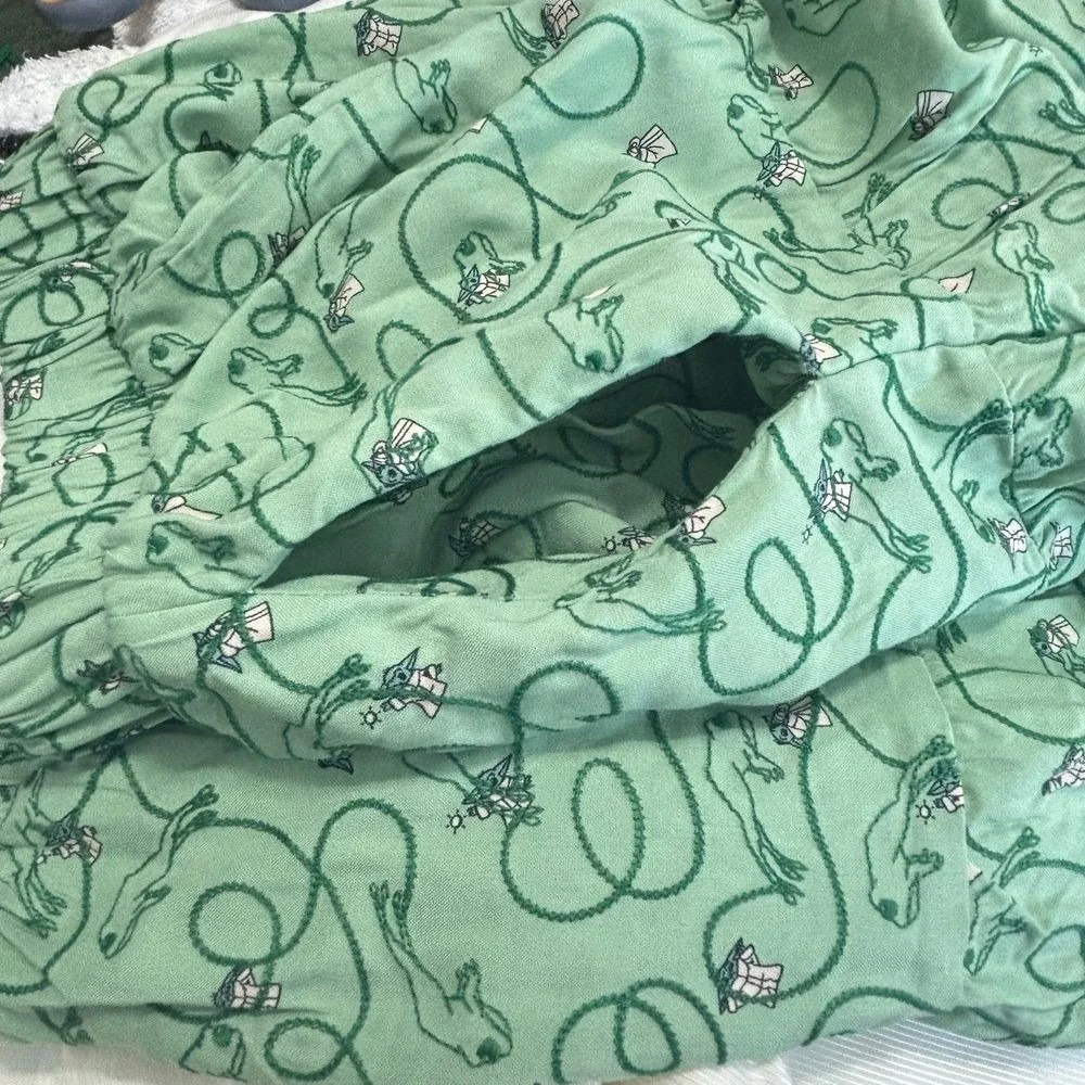 Her Universe Star Wars Grogu‎ Tiered Midi Skirt Light Green Women's Size 1 - Picture 7 of 8